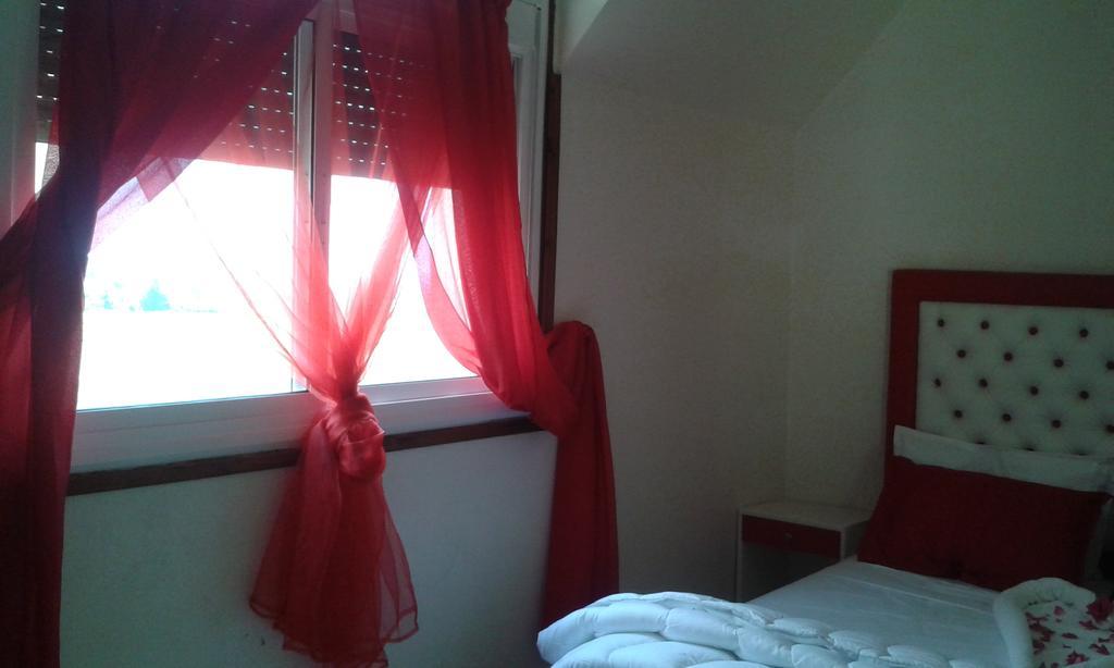 Hotel School Ersat Azrou Exterior foto